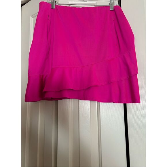 Tail Asymmetrical Hem Skort - Picture 3 of 7